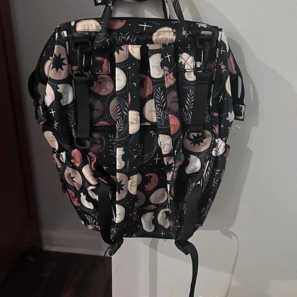 The Twisted Lily Diaper Backpack - Picture 2 of 3